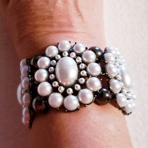Charming Charlie White Pearlized Beaded Bracelet